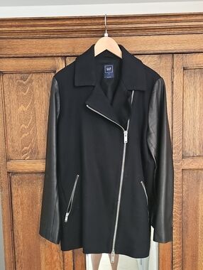 GAP Black Genuine Cow-Leather Sleeve Moto Jacket